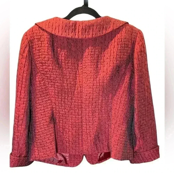 Jones New York Burgundy Blazer with Black accents. Size 12. NWT - Picture 2 of 7